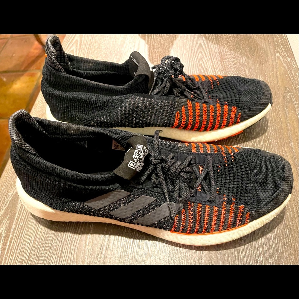Running shoes
